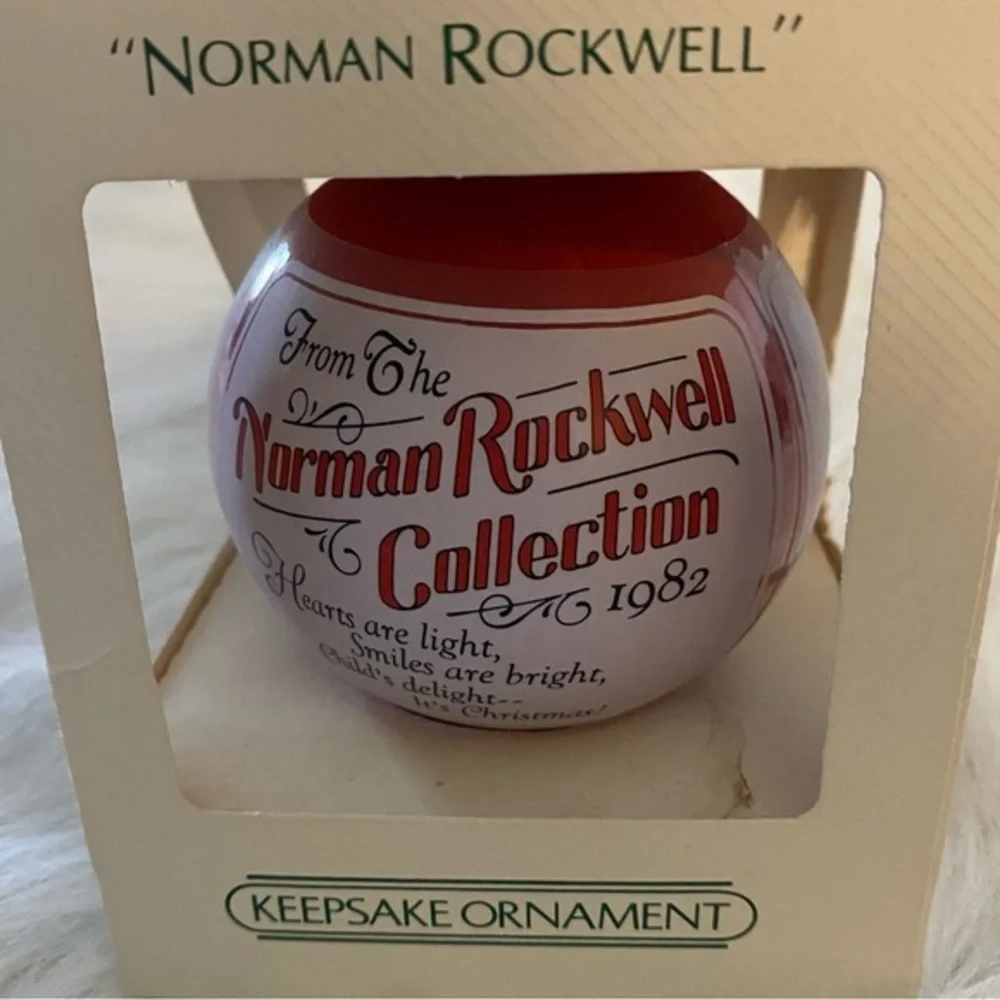 Hallmark 1982 Norman Rockwell Tree Christmas‎ ornament